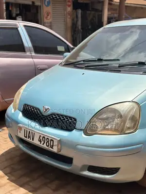 Toyota Vitz 1.3 FWD 3dr 2003 Blue