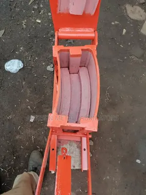 Corner Interlocking Machine