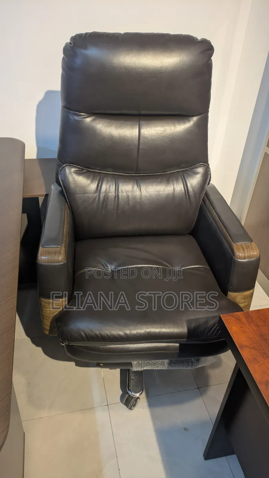 Executive Office Ice Inclining Chair Black Leather