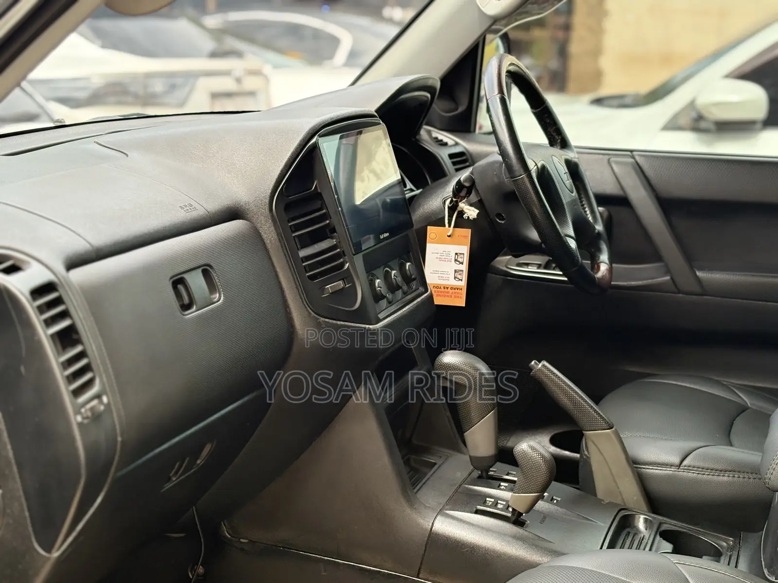 Mitsubishi Pajero 3.0 2010 Gray
