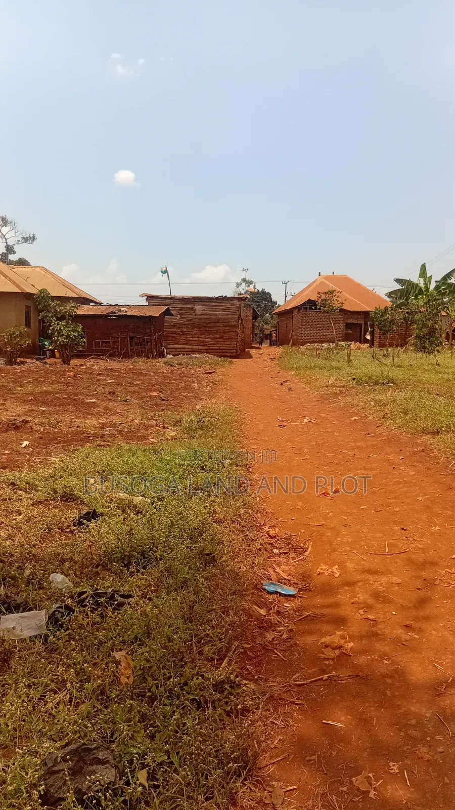 50×100 Ft Plot Kivubuka, Jinja City – Only 60 Metres From Tarmac