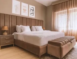 Beds/King Size Bed With Ottoman