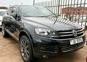 Volkswagen Touareg 2012 Black