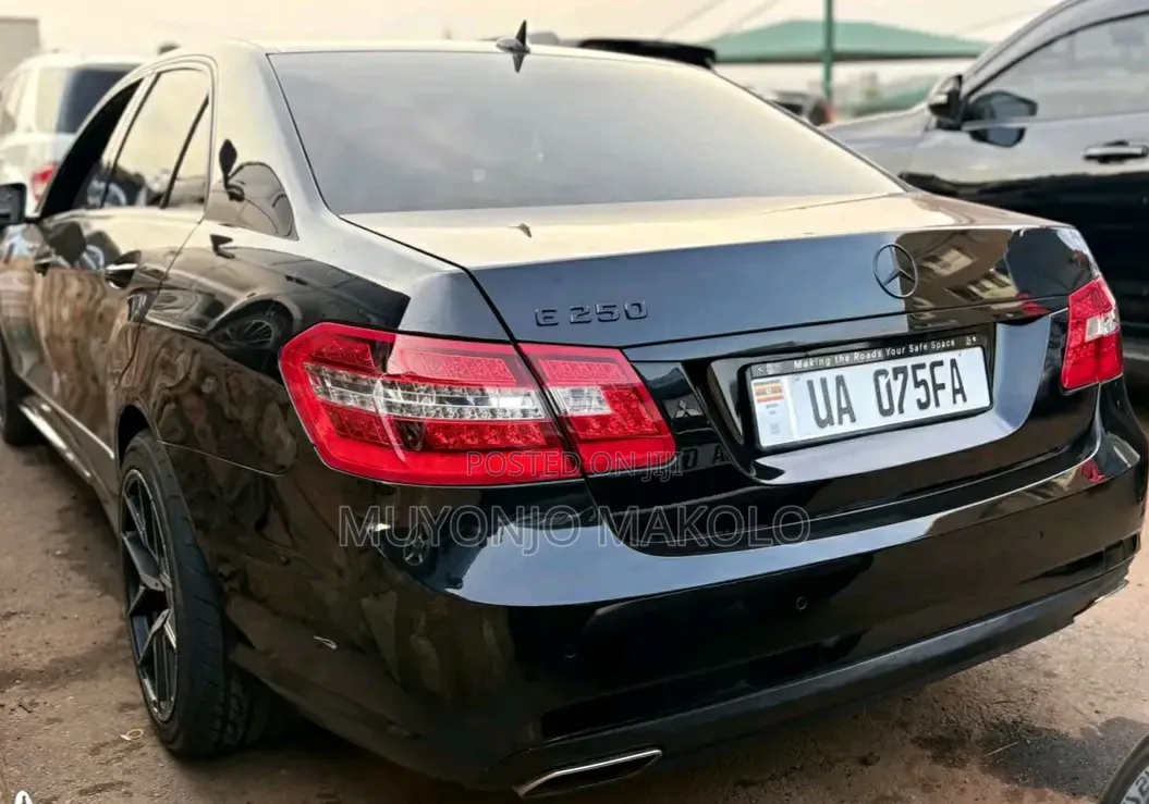 Mercedes-Benz E250 2012 Black