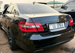 Mercedes-Benz E250 2012 Black