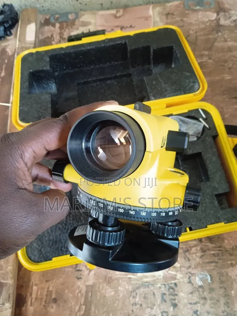 Dumpy Level or Builder's Level