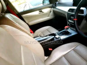 Mercedes-Benz C180 2011 Black