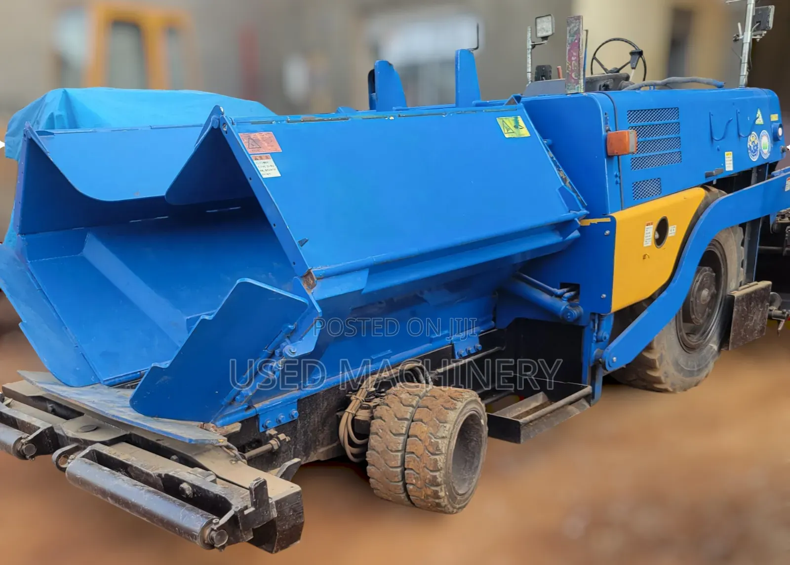 Hanta F2045W2 Asphalt Finisher