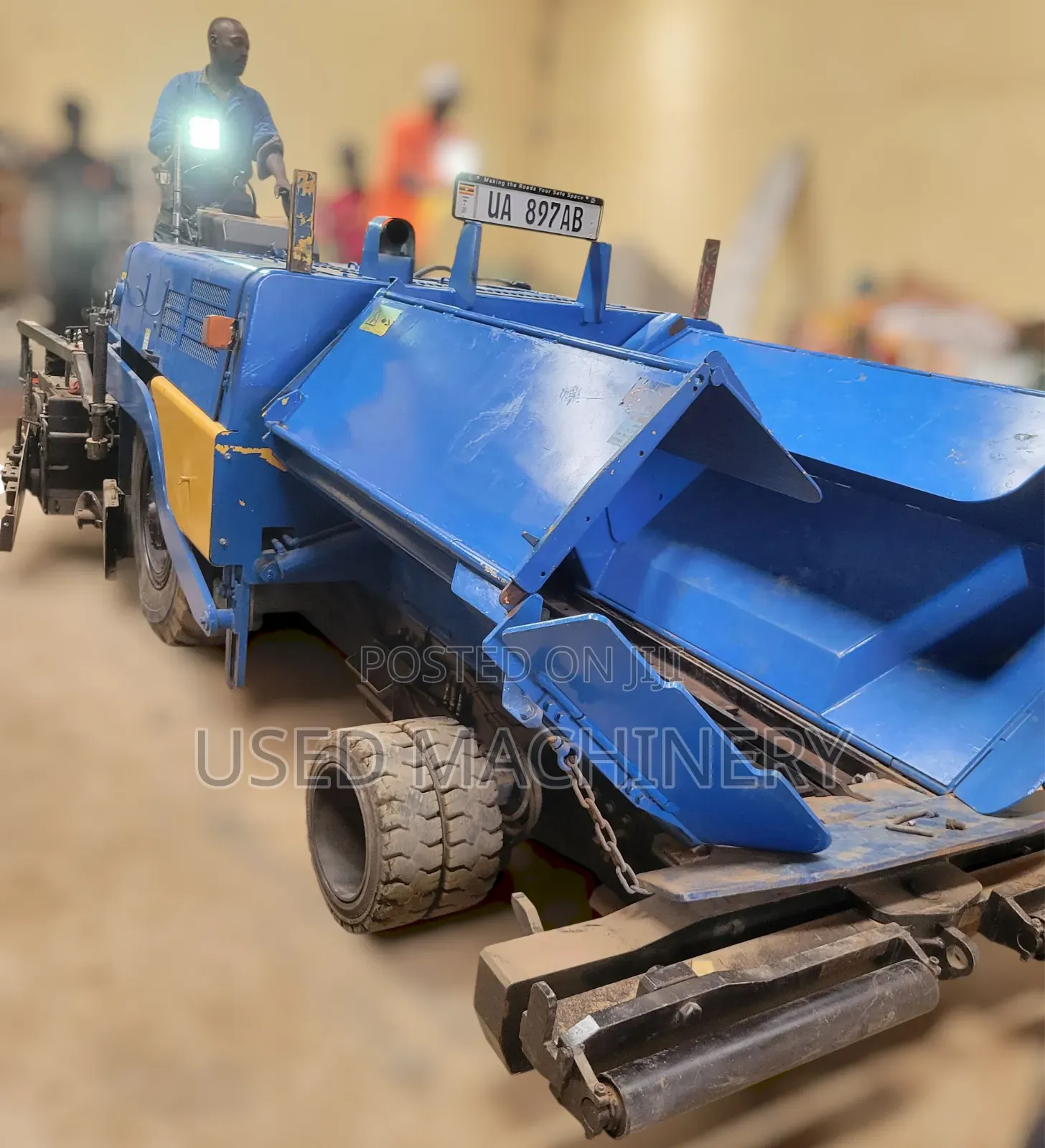 Hanta F2045W2 Asphalt Finisher