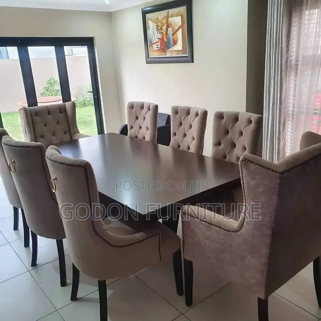 Simple Neat Finishing Dining Table