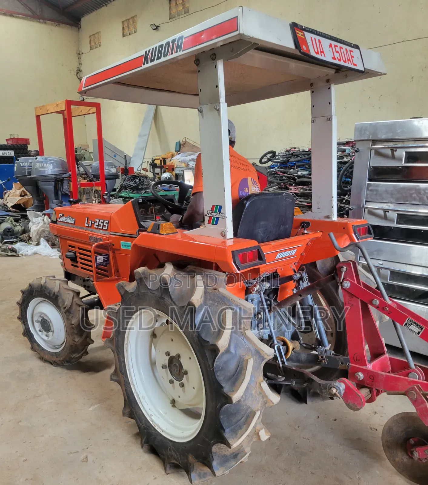 Kubota L1-255 Sunshine Tractor