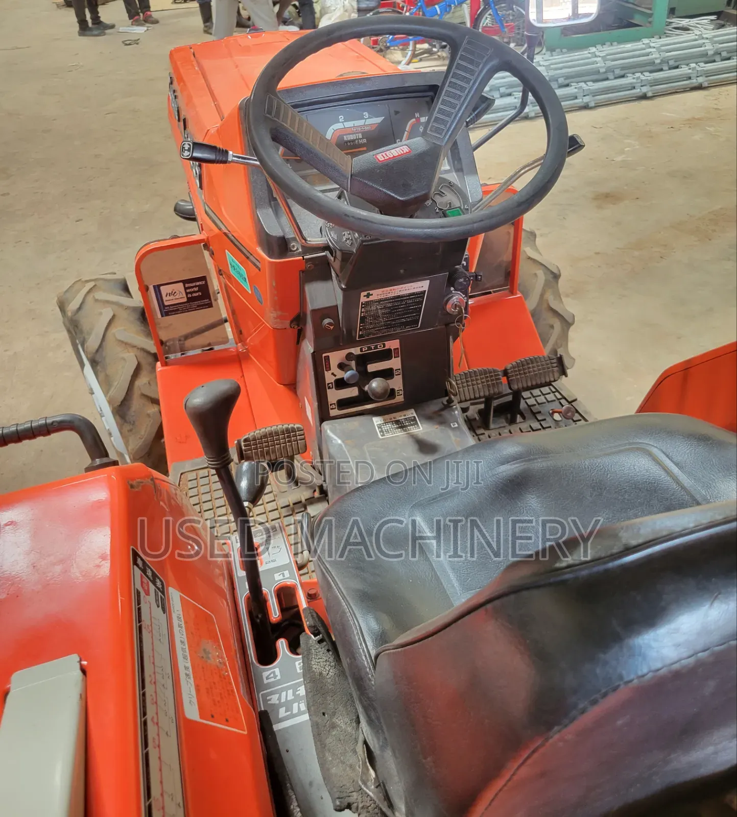 Kubota L1-255 Sunshine Tractor