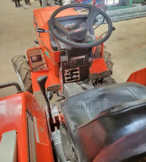 Kubota L1-255 Sunshine Tractor
