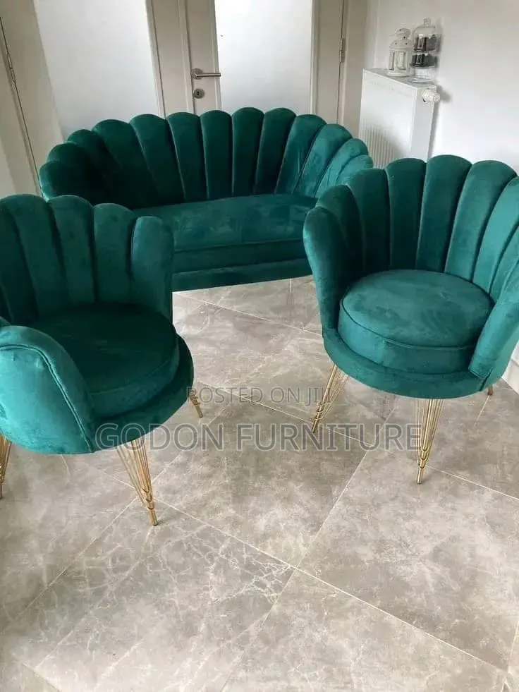 Long Lasting Chair in High Density Mattress