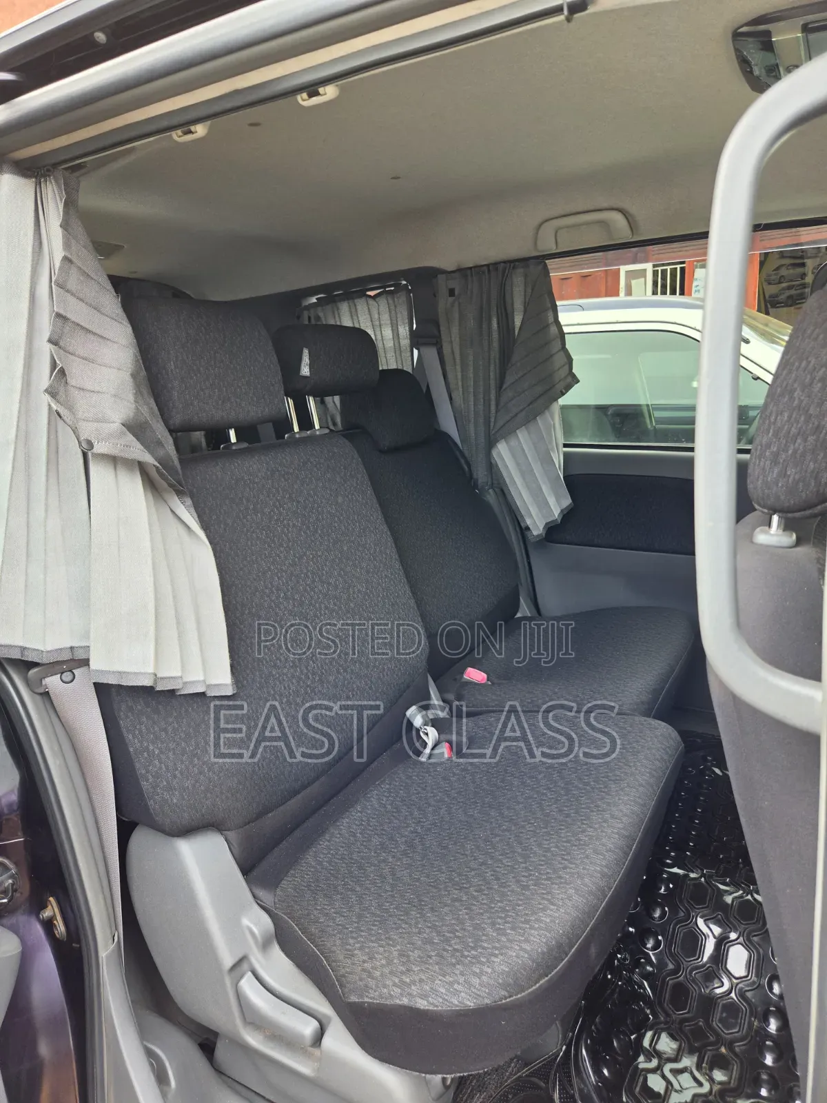 Toyota Sienta 2012 Purple