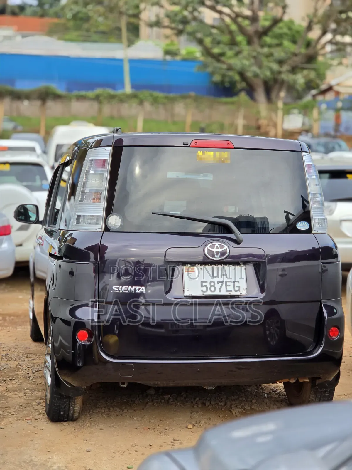 Toyota Sienta 2012 Purple