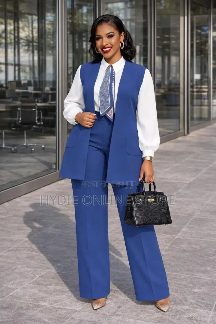 Plain Ladies Suit Three-Piece