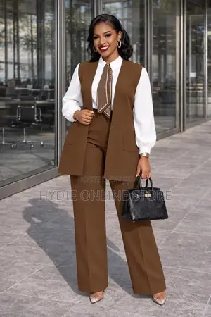 Plain Ladies Suit Three-Piece