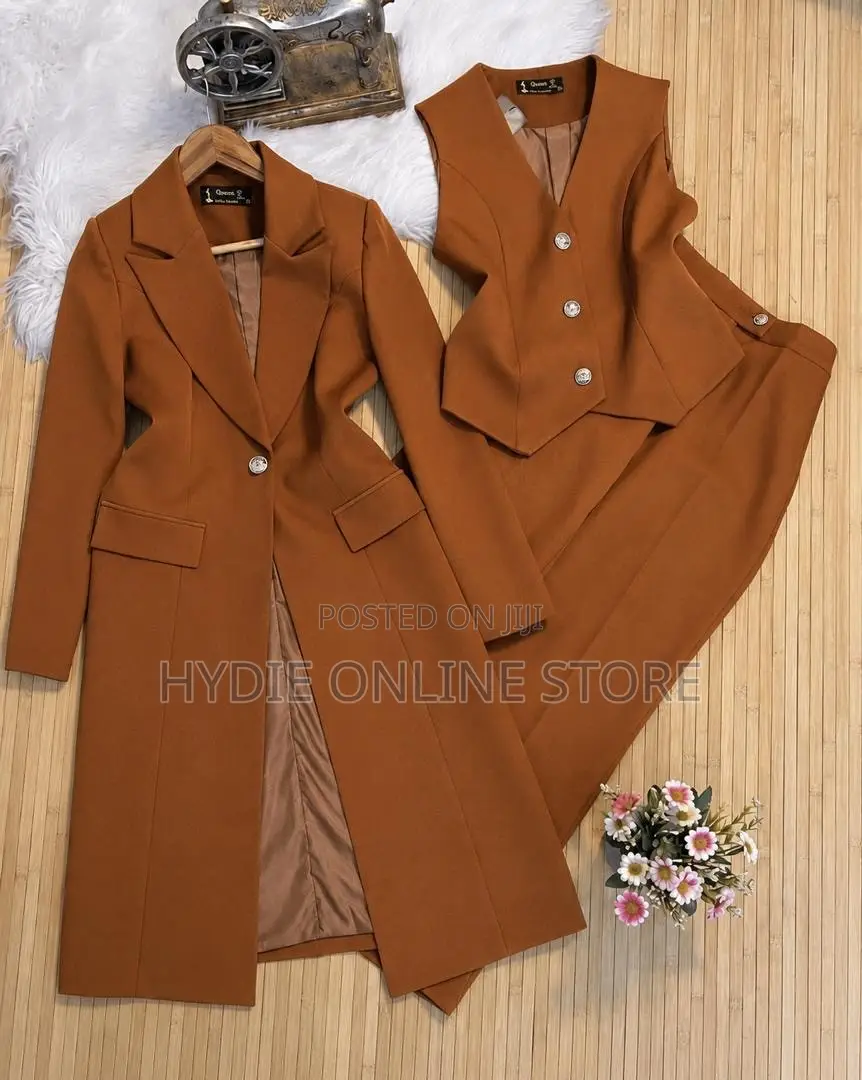Plain Ladies Suit Three-Piece