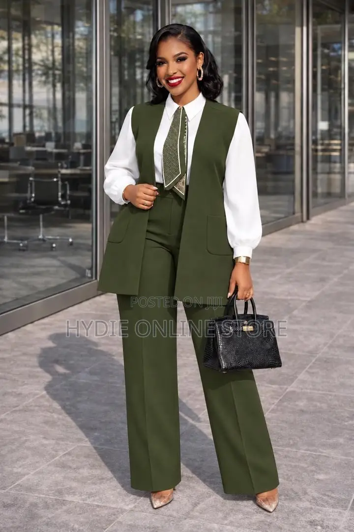 Plain Ladies Suit Three-Piece