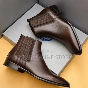 Classic Men’S Boots