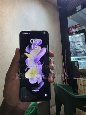 Samsung Galaxy Z Flip4 128 GB