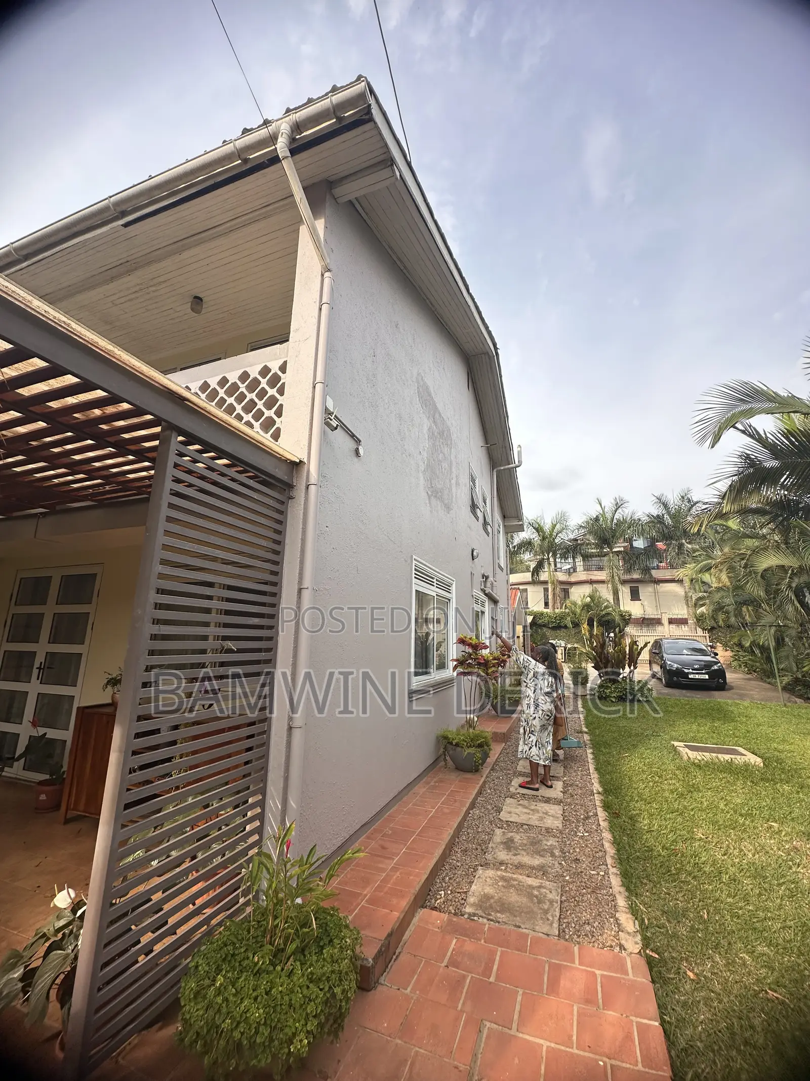 Mini Flat in Hamis Kigundu Road, Makindye for sale