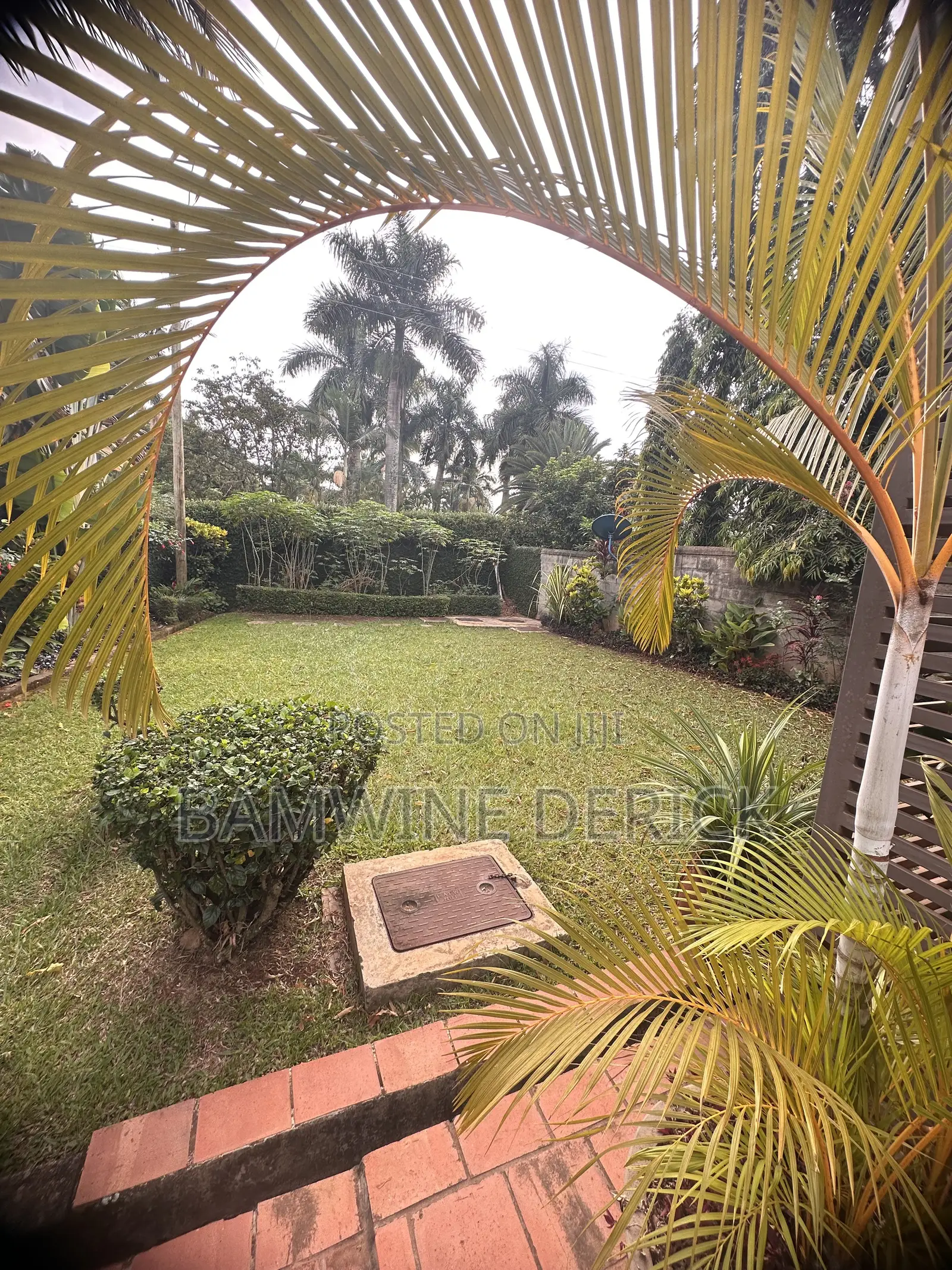 Mini Flat in Hamis Kigundu Road, Makindye for sale