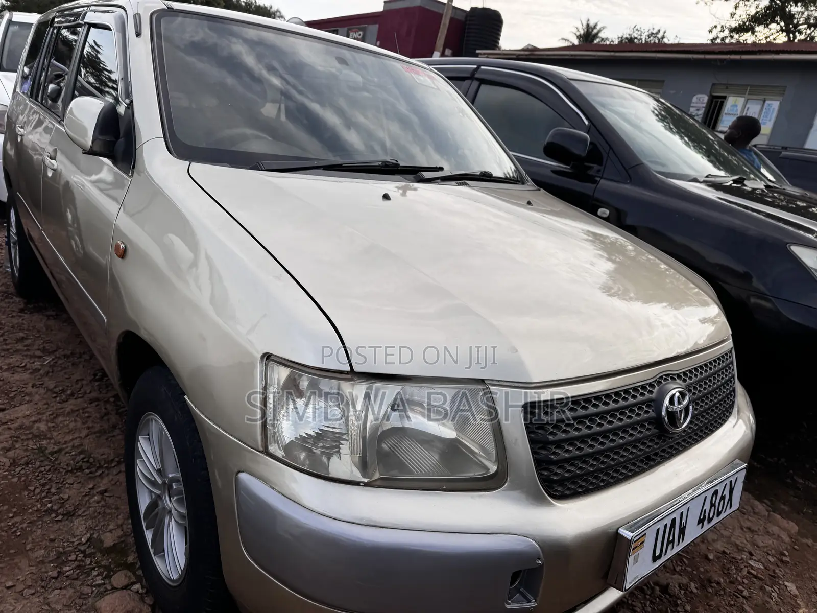Toyota Probox 2004 Gold