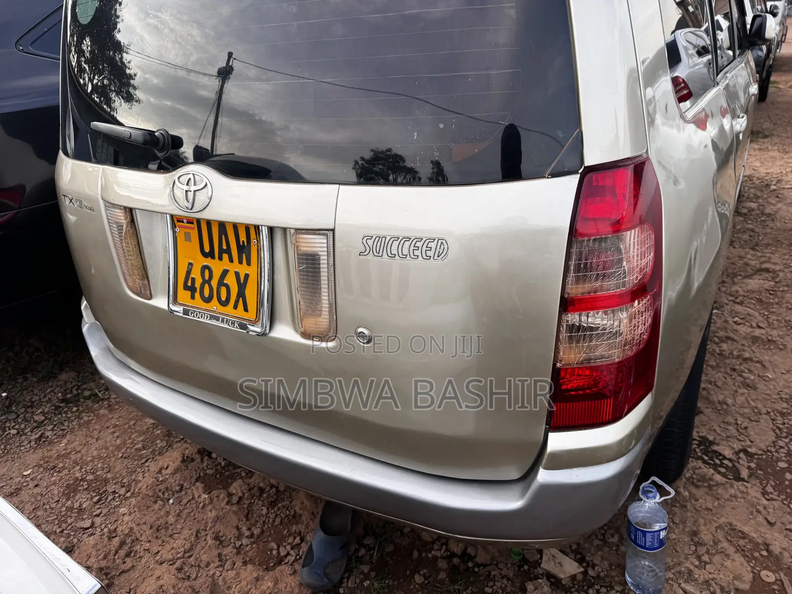 Toyota Probox 2004 Gold