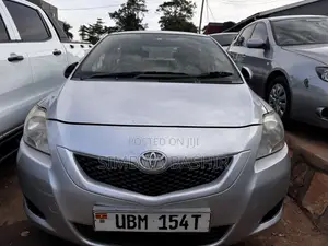 Toyota Belta 2006 Silver