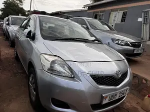 Toyota Belta 2006 Silver