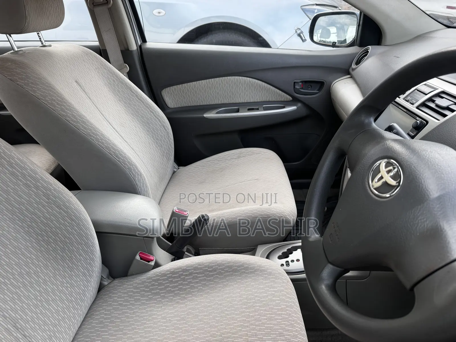 Toyota Belta 2006 Silver
