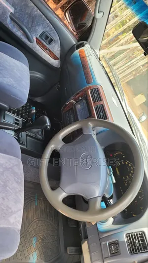 Toyota Land Cruiser Prado 2.7 16V 5dr 2001 Silver