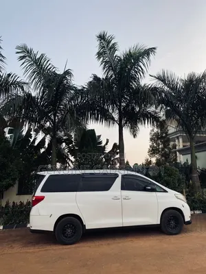 Toyota Alphard 2.4 Petrol AWD 2013 White