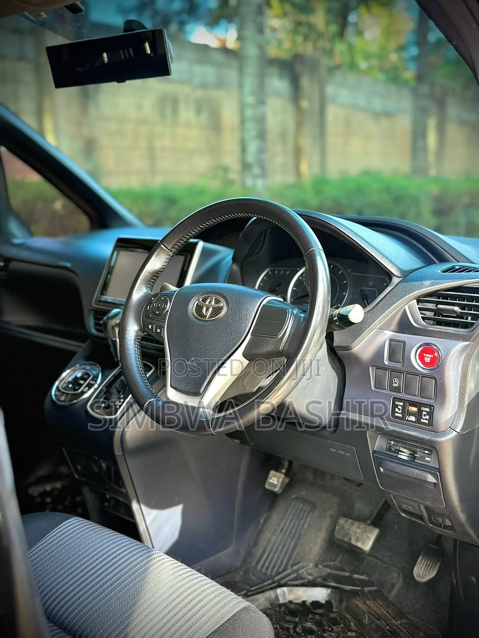 Toyota Noah 2013 Black