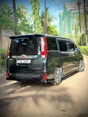 Toyota Noah 2013 Black