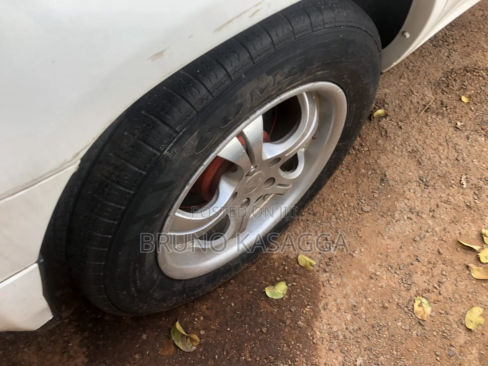 Toyota Harrier 1999 White
