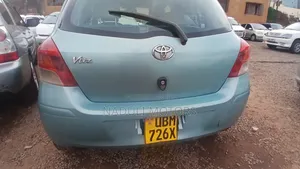 Toyota Vitz 2009 Green