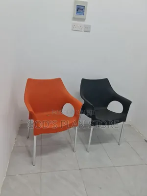 Full Armfull Plastic Chairs Plastic Chairs