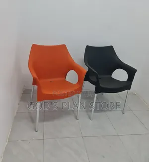 Full Armfull Plastic Chairs Plastic Chairs