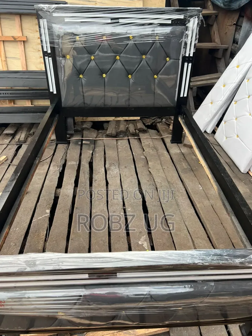 Lexington Bed 4*6