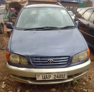 Toyota Ipsum 1998 Blue