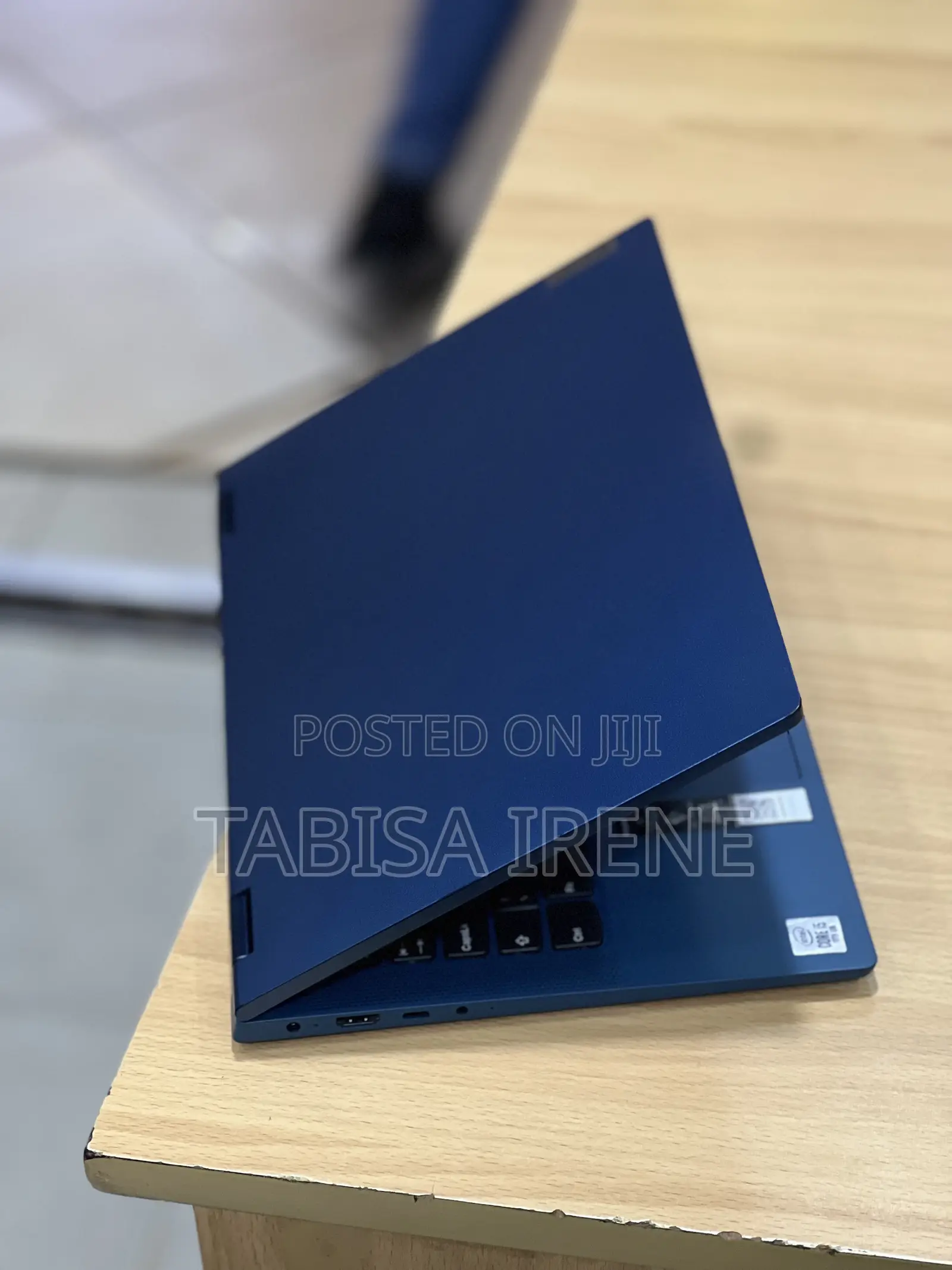 New Laptop Lenovo IdeaPad Flex 14 8GB Intel Core i5 SSD 256GB