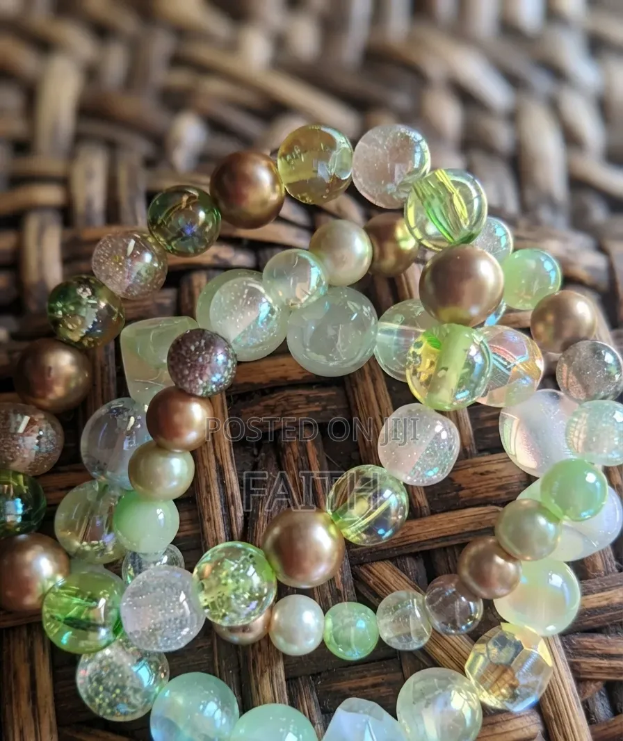 Verdant Glow Stack Braclet Set
