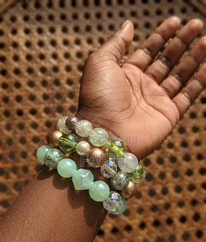 Verdant Glow Stack Braclet Set