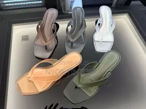 Minimalist Thong Kitten Heel Shoes