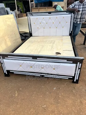 White Leather Bed 5*6