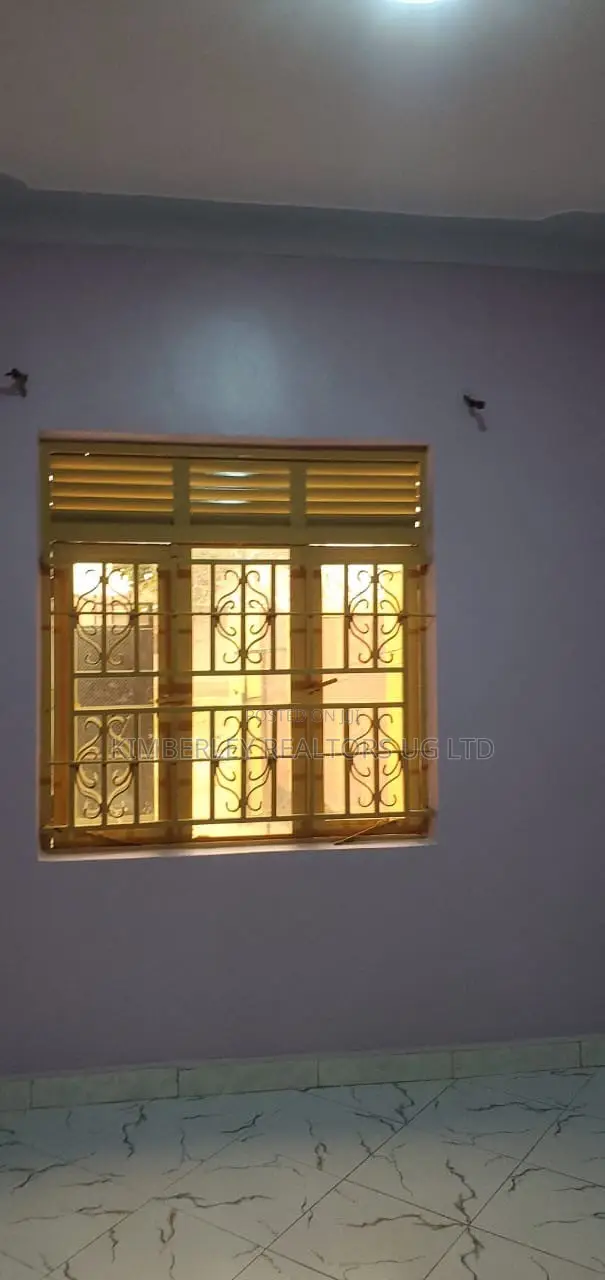 3bdrm House in Division A for sale
