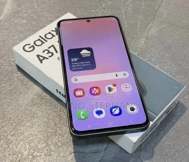 New Samsung Galaxy A37 256 GB Green